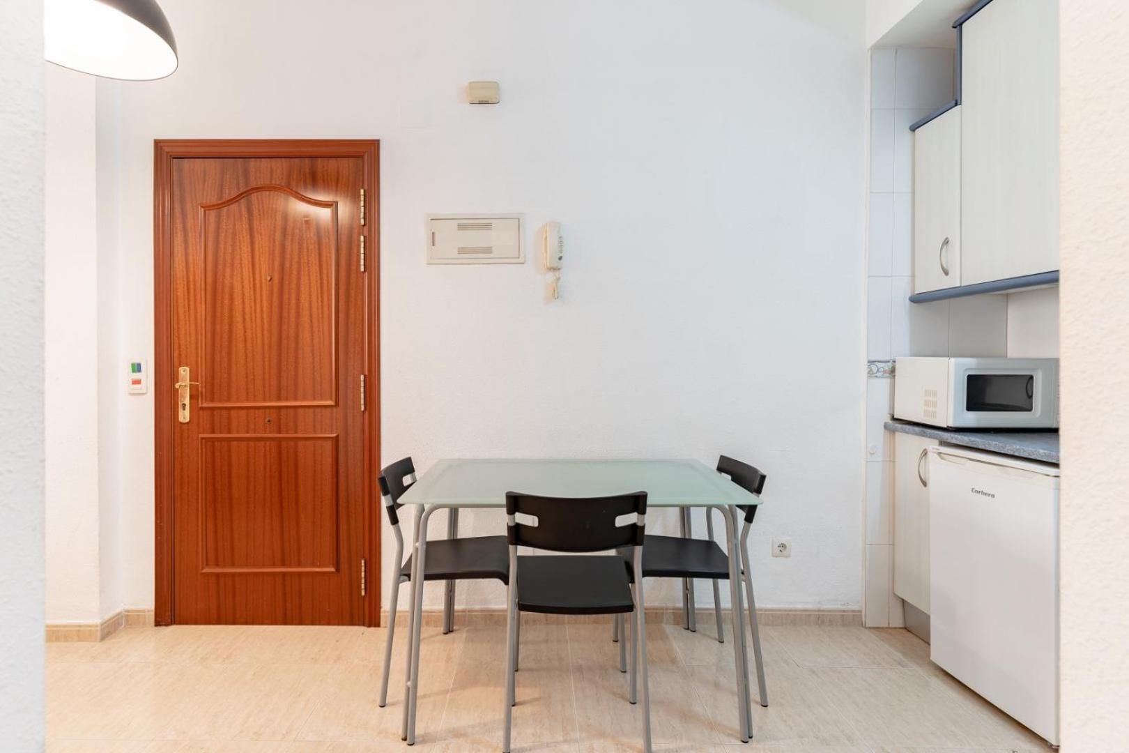 Guestready - Bella Casa En La Plaza De La Merced Málaga Exteriör bild