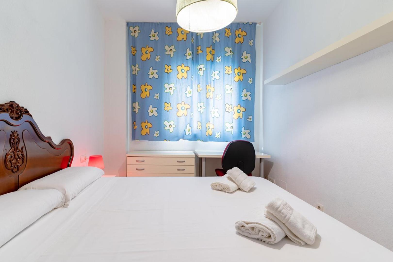 Guestready - Bella Casa En La Plaza De La Merced Málaga Exteriör bild